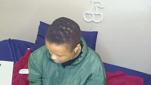 Serafynn online show from October 1, 7:31 pm