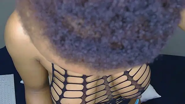 Serafynn online show from October 19, 10:27 am