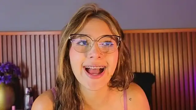 VictoriaSpark online show from October 1, 12:33 pm