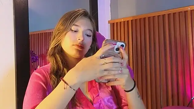 VictoriaSpark online show from November 18, 12:31 pm