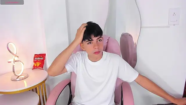 Peter chase online show from October 1, 6:14 pm