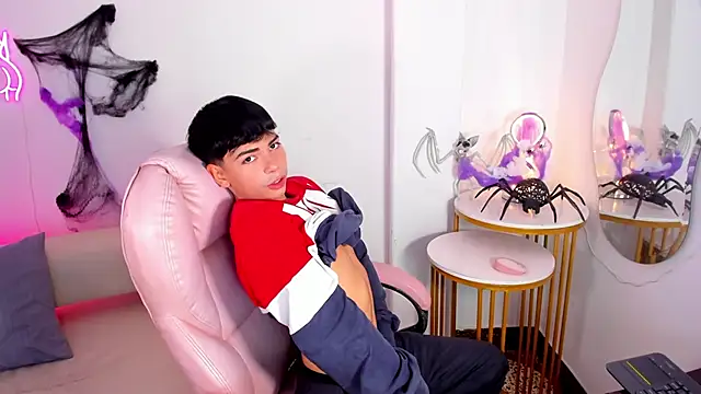 Peter chase online show from October 18, 6:30 pm