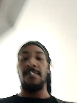 Snapshot of Mikaaa97 chatting on December 2, 10:31 am Mikaaa97 online show from December 2, 10:31 am