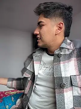 tomy hot20 online show from September 23, 9:40 pm