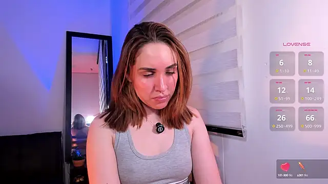 SarahCastillo  online show from September 22, 12:29 pm