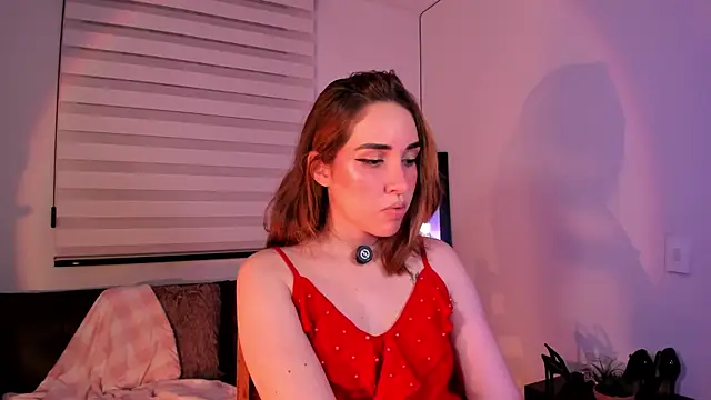 SarahCastillo  online show from October 13, 5:29 am