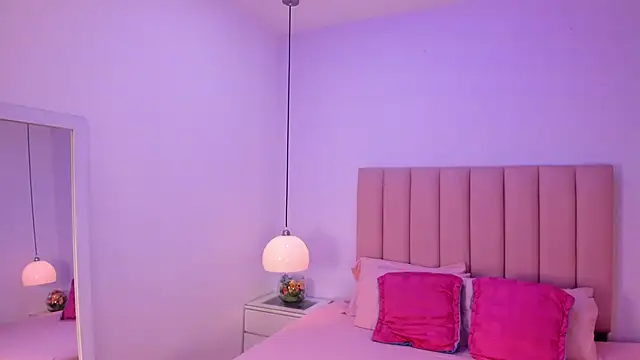 Amy Ferreira online show from October 18, 3:09 am