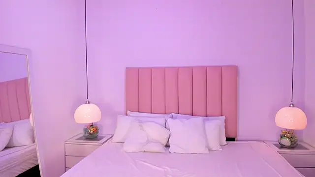 Amy Ferreira online show from November 2, 3:09 am