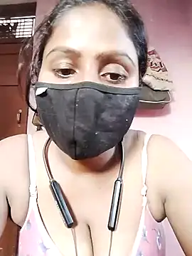 Jasmine Januja online show from September 23, 11:35 am