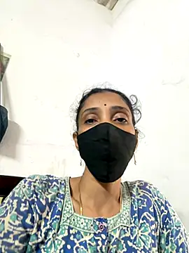 sweetreddy-02 online show from October 31, 5:52 am