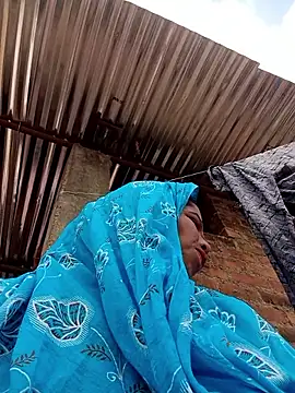 Snapshot of Hott_locky chatting on October 2, 5:14 am Hott locky online show from October 2, 5:14 am