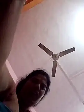 Snapshot of Hott_locky chatting on October 12, 9:47 pm Hott locky online show from October 12, 9:47 pm