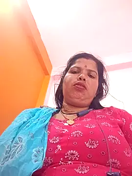 Snapshot of Hott_locky chatting on November 8, 10:37 am Hott locky online show from November 8, 10:37 am