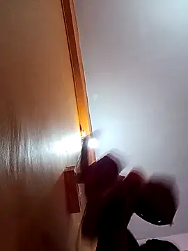 Snapshot of Hott_locky chatting on November 11, 12:38 pm Hott locky online show from November 11, 12:38 pm