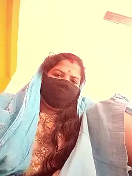 Snapshot of Hott_locky chatting on November 26, 10:05 am Hott locky online show from November 26, 10:05 am