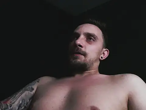 guesswhatbitch online show from December 1, 1:10 am