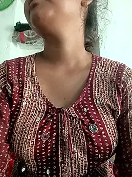 Hot Shredha online show from October 2, 1:45 am