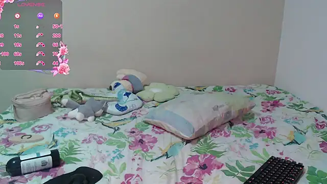 Snapshot of Cataleya_naz chatting on November 19, 12:43 am Cataleya naz online show from November 19, 12:43 am