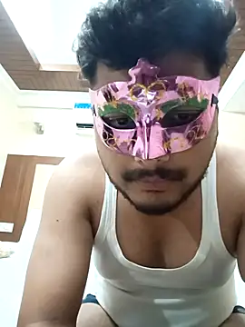 Snapshot of thedelhicouplexxx chatting on September 20, 6:20 pm thedelhicouplexxx online show from September 20, 6:20 pm