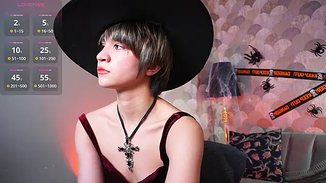 sandzu  online show from October 31, 8:43 pm