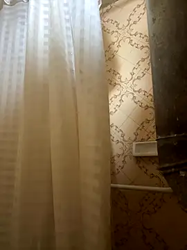 Ezeveron online show from October 3, 4:42 am