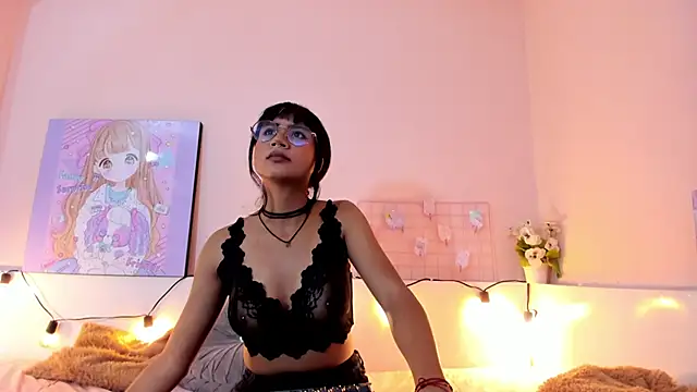 Lola Purple online show from September 28, 3:23 am