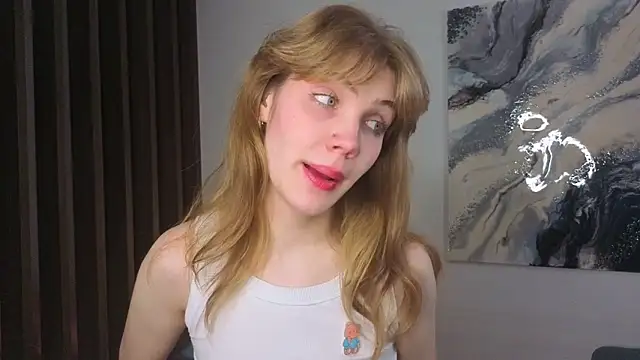 pienaple online show from November 22, 4:11 am