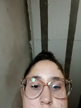 linameii online show from September 19, 7:58 pm