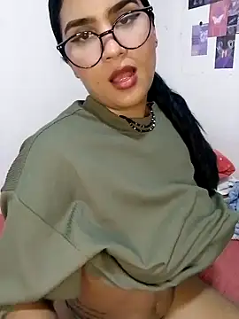 Renata Zoe online show from September 24, 1:20 am