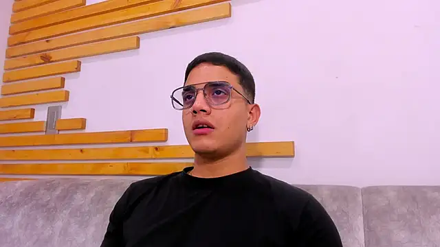 axel vega online show from October 3, 7:11 pm