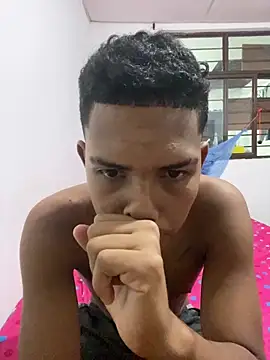 Snapshot of Skinny3-0 chatting on October 2, 4:08 am Skinny3-0 online show from October 2, 4:08 am