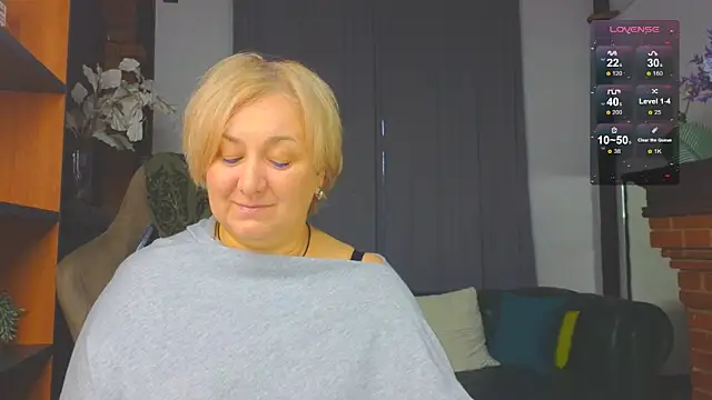 Marta Wils online show from November 4, 2:10 am