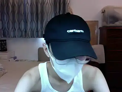 kai101010 online show from September 18, 4:47 am