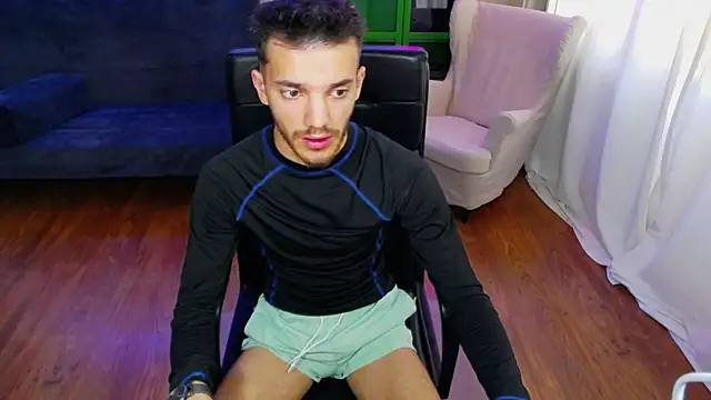 DominicValente online show from October 21, 8:59 am