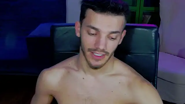 DominicValente online show from November 1, 3:36 pm