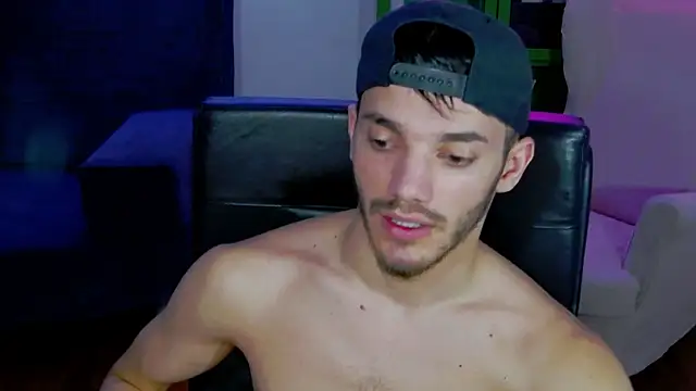 DominicValente online show from November 2, 6:32 pm