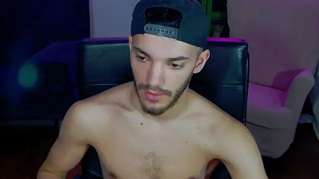 DominicValente online show from November 14, 3:55 pm