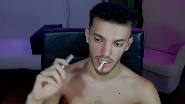 DominicValente online show from November 16, 7:08 pm