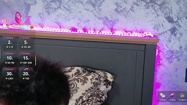 DominicValente online show from November 25, 3:45 pm