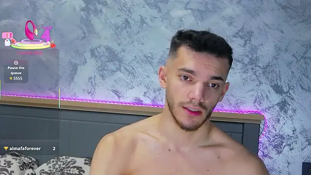 DominicValente online show from November 26, 5:41 am