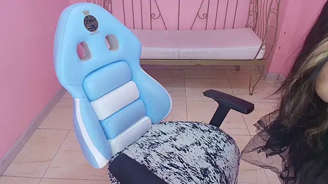 Snapshot of Bunny_poison chatting on September 29, 1:49 pm Bunny poison online show from September 29, 1:49 pm