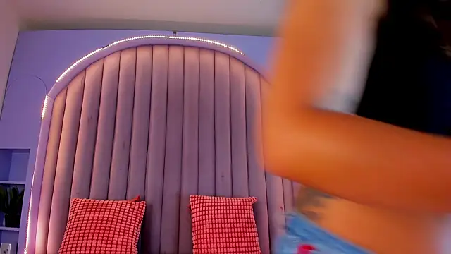 KeendraFox  online show from September 25, 7:17 pm