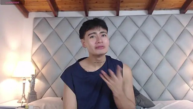 Clement Reyes online show from October 19, 1:23 pm