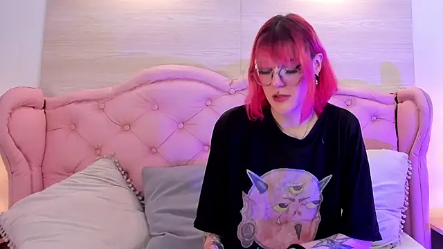 Snapshot of Rossiie_Hunt_ chatting on September 29, 5:40 pm Rossiie Hunt online show from September 29, 5:40 pm