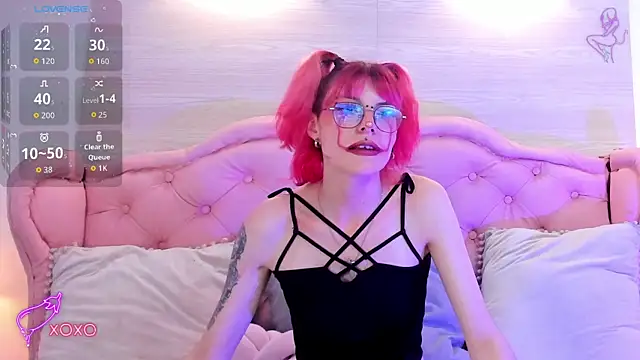 Snapshot of Rossiie_Hunt_ chatting on October 1, 4:57 pm Rossiie Hunt online show from October 1, 4:57 pm