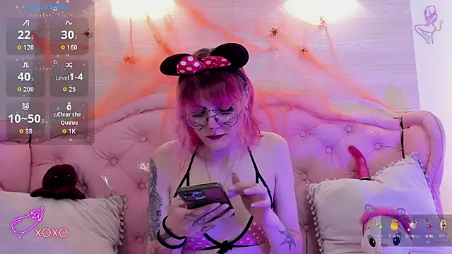 Snapshot of Rossiie_Hunt_ chatting on October 15, 5:13 pm Rossiie Hunt online show from October 15, 5:13 pm