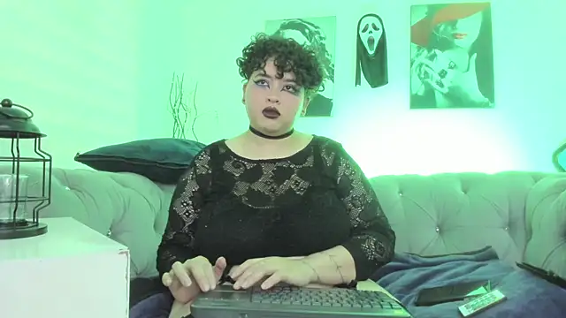 Snapshot of Damian_Rock chatting on October 23, 8:18 pm Damian Rock online show from October 23, 8:18 pm