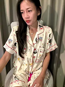 Snapshot of sunasianangel chatting on November 8, 10:08 pm sunasianangel online show from November 8, 10:08 pm