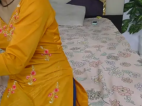 Snapshot of Lovelyy-couple chatting on November 15, 10:56 am Lovelyy-couple online show from November 15, 10:56 am