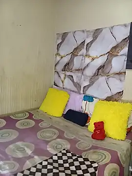 BubblyBeautiful online show from October 29, 7:04 pm